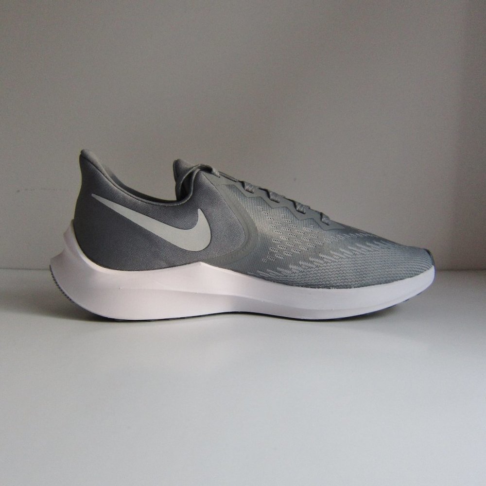 Men's Nike Air Zoom Winflo 6 Running Shoes Size 8